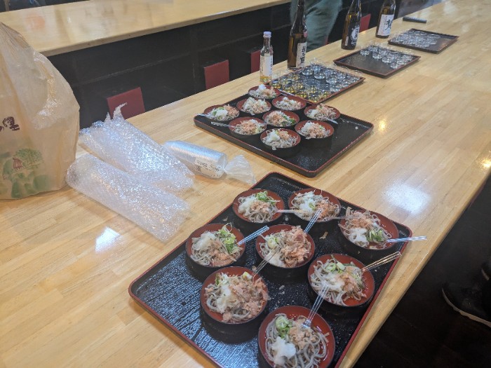 越前そばの試食と酒の試飲