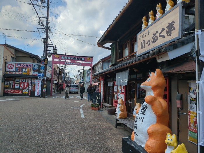 豊川稲荷表参道