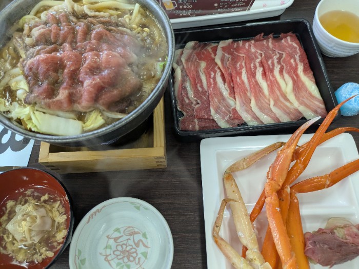 近江牛すき焼き・カニ食べ放題