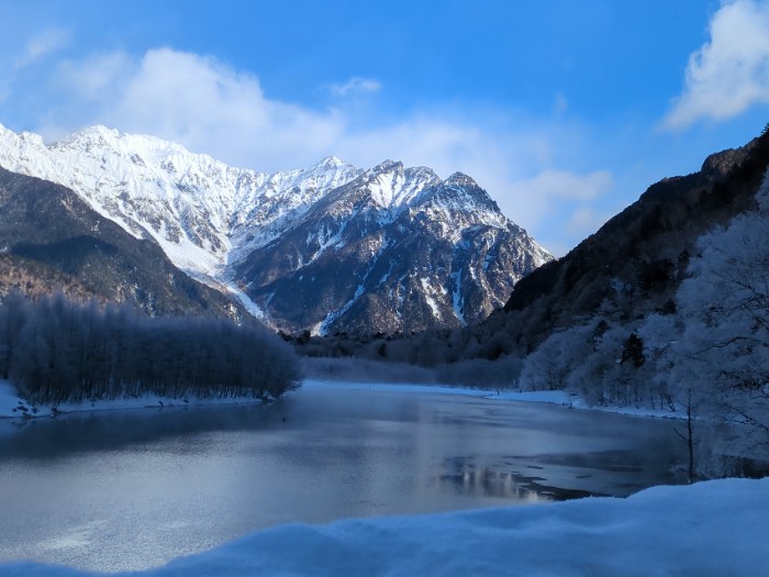 大正池と穂高連峰
