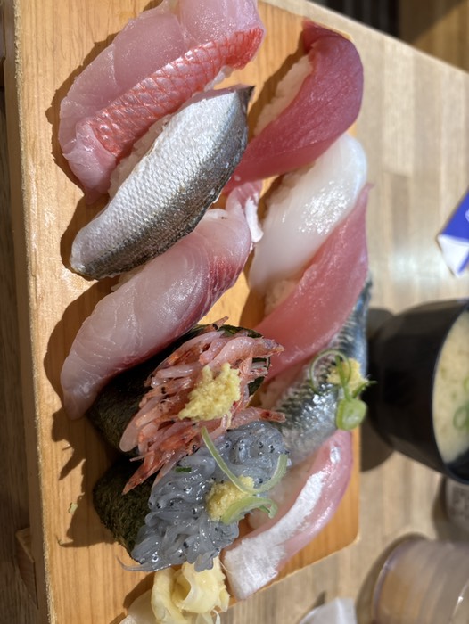 沼津　魚がし鮨