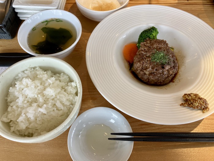 ハンバーグランチセット🍴