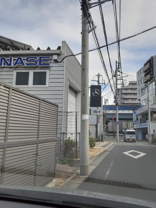 ⑤ヤナセベンツ手前の電柱