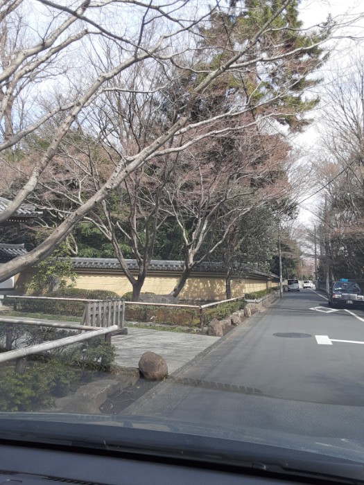 ⑧観泉寺正門手前