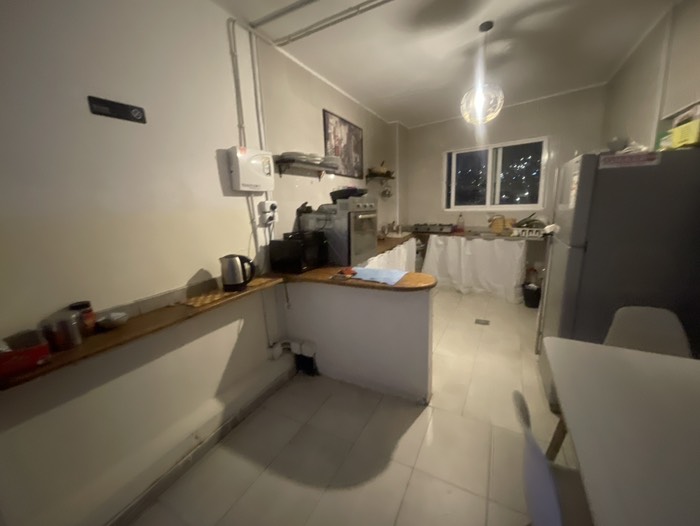 いい感じの宿のキッチン