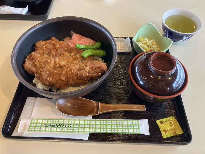 ソースかつ丼(¥1,400)