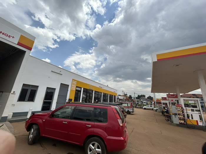 ガソリンスタンド