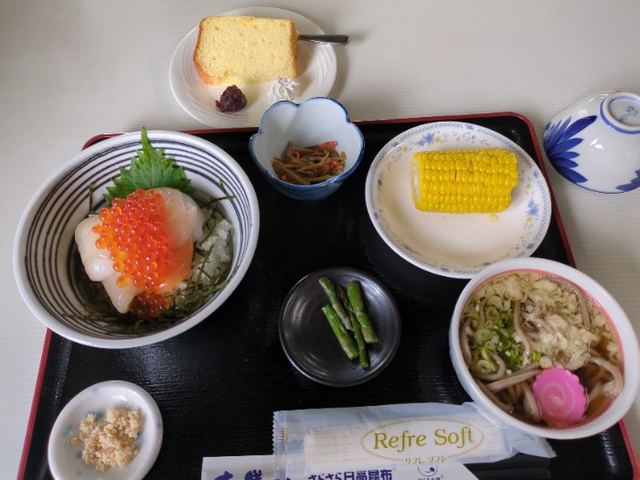 とかち亭 いくらほたて丼