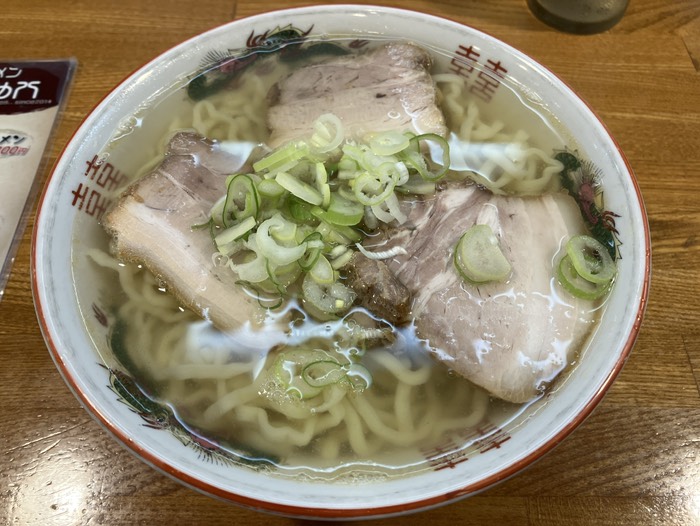うめ八さんの塩ラーメン(¥800)