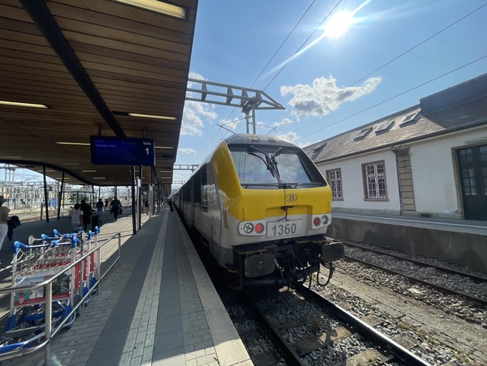 ブリュッセルに戻る電車