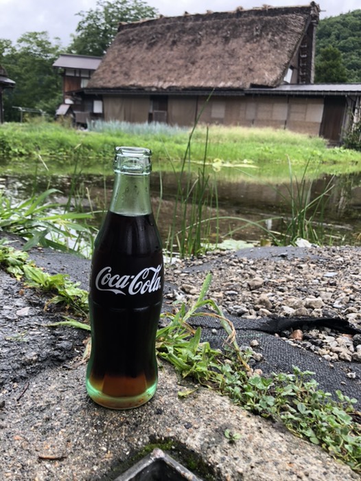 日本の原風景とコーラ