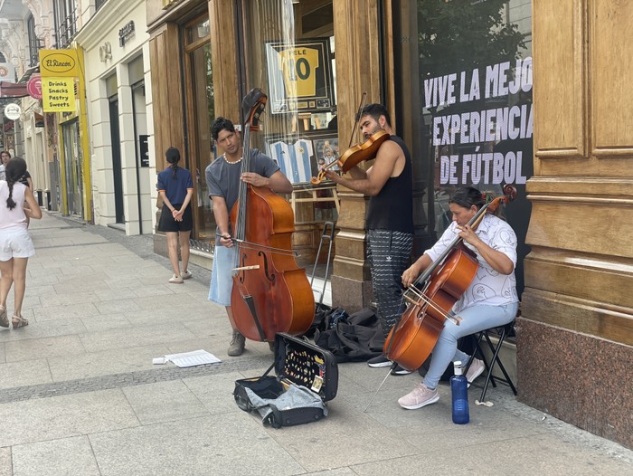 ストリートミュージック