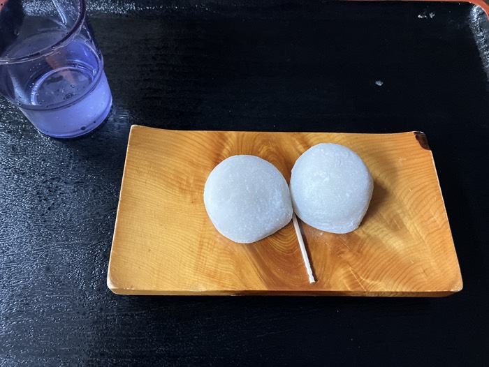 力餅をいただきました