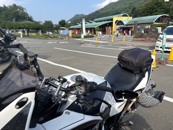 道の駅道志で小休憩🚬🍦