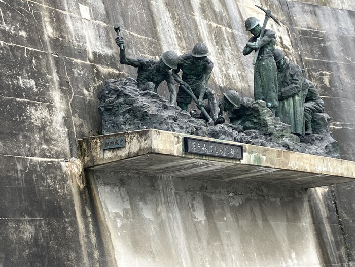 尊きみはしらに捧ぐ