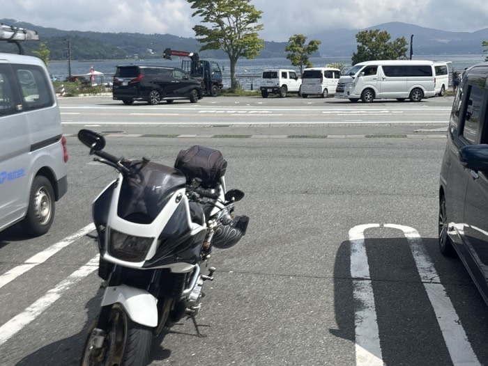 セブンイレブンで小休憩🚬🍦🍹