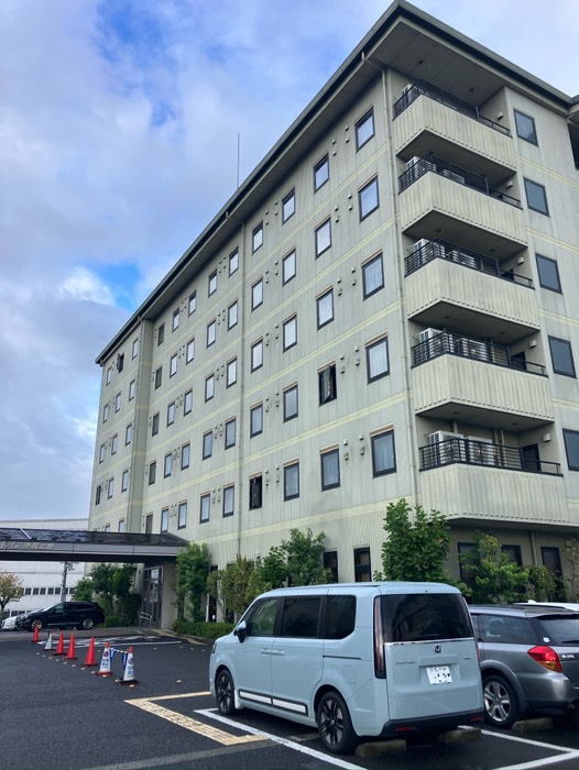 では余裕を持って早めに向かいます