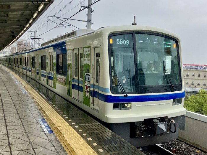 では家へ向かいます