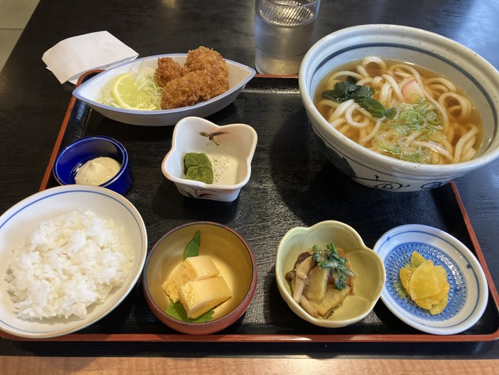 かきフライランチ ¥950