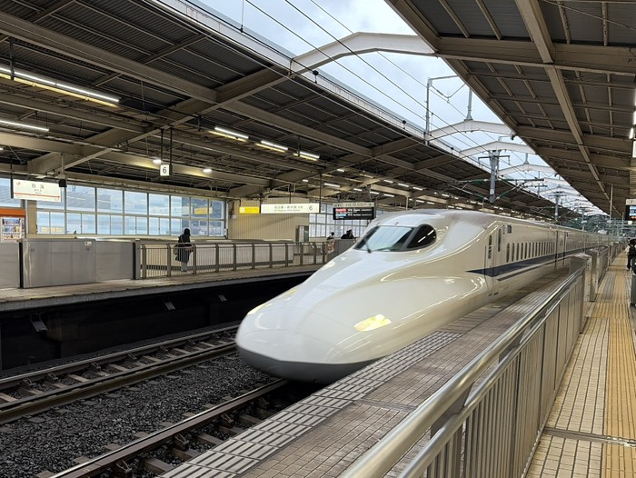 新幹線乗ります