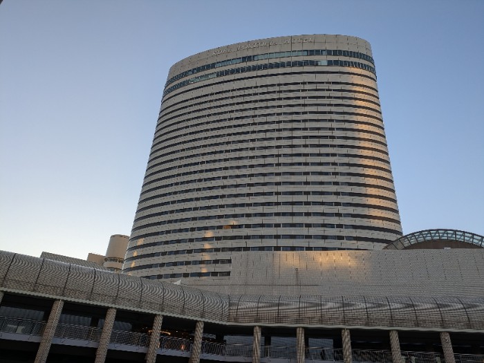 `神戸ポートピアホテル